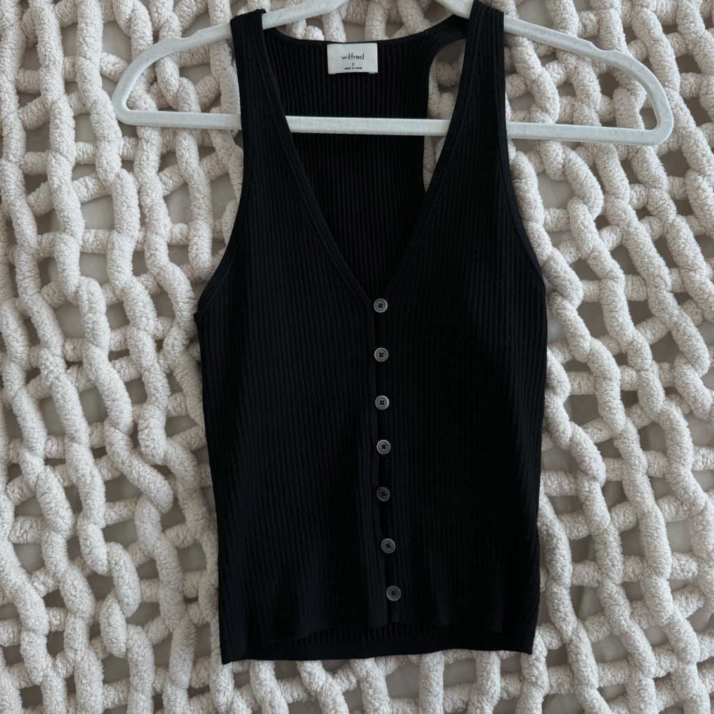 Aritzia Wilfred Button Contour Tank